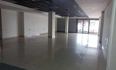 Se Alquila local comercial de 305m2 en VIA ESPAÑA $5,000