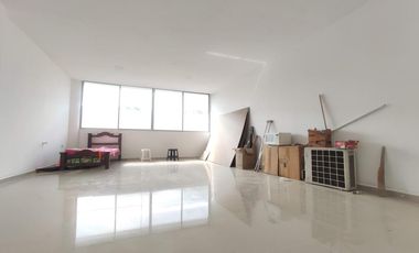 local en venta en prados del este. Cod V23213