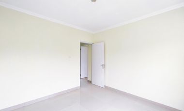 Rumah Cantik Siap Huni 15 Menit ke Gerbang Toll Kayu Manis J-35131