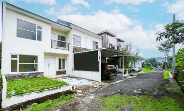 Rumah Cantik Siap Huni 15 Menit ke Gerbang Toll Kayu Manis J-35131