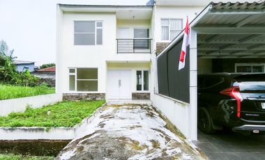 Rumah Cantik Siap Huni 15 Menit ke Gerbang Toll Kayu Manis J-35131