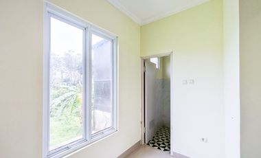 Rumah Cantik Siap Huni 15 Menit ke Gerbang Toll Kayu Manis J-35131