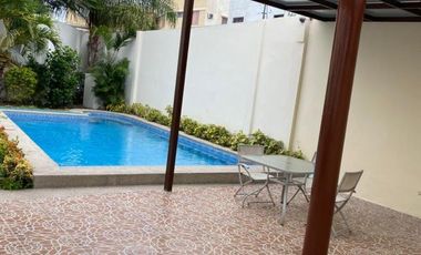 VENTA DE LINDA CASA EN SALINAS