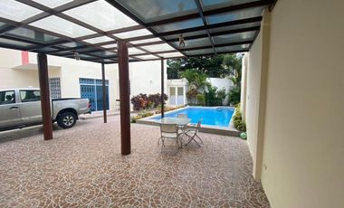 VENTA DE LINDA CASA EN SALINAS