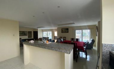 VENTA DE LINDA CASA EN SALINAS