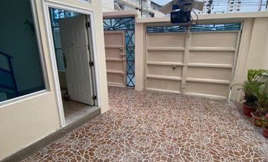 VENTA DE LINDA CASA EN SALINAS