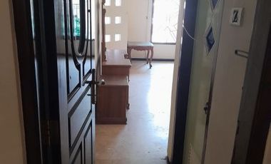 Rumah Bagus Dan Mewah Disewakan Dukuh Kupang KT