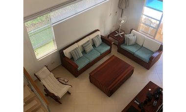 VENDO CASA DE DESCANSO EN GIRARDOT RICAURTE