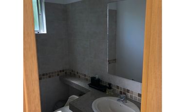 VENDO CASA DE DESCANSO EN GIRARDOT RICAURTE