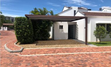VENDO CASA DE DESCANSO EN GIRARDOT RICAURTE