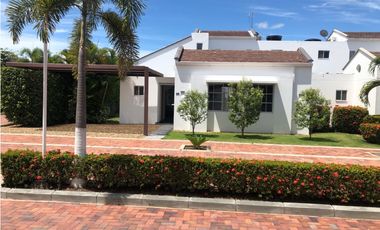 VENDO CASA DE DESCANSO EN GIRARDOT RICAURTE