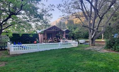 Casa en venta de 5 dorm. en San José de Maipo