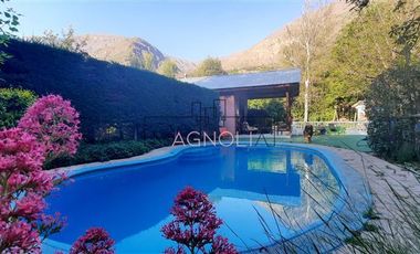 Casa en venta de 5 dorm. en San José de Maipo