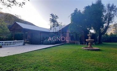 Casa en venta de 5 dorm. en San José de Maipo