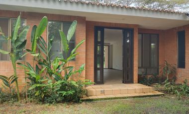 casa en venta en la morada. Cod V108193