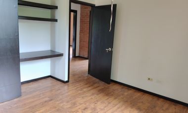 casa en venta en la morada. Cod V108193