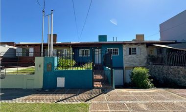 Venta casa 3 dormitorios con cochera y pileta Paracao APTA CREDITO