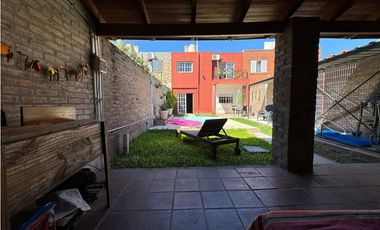 Venta casa 3 dormitorios con cochera y pileta Paracao APTA CREDITO