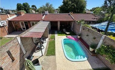 Venta casa 3 dormitorios con cochera y pileta Paracao APTA CREDITO