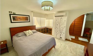 SE ARRIENDA APARTAMENTO DE 3 HABITACIONES FRENTE AL MAR- RODADERO