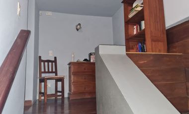 PH TIPO CASA 5 AMBIENTES PB TOMA DEPTO EN PAGO