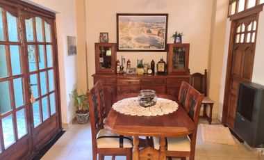 PH TIPO CASA 5 AMBIENTES PB TOMA DEPTO EN PAGO