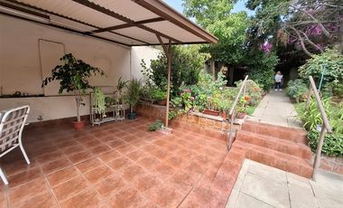Hermosa casa,6 dorm.3 baños, piscina,estacionamientos
