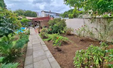 Hermosa casa,6 dorm.3 baños, piscina,estacionamientos