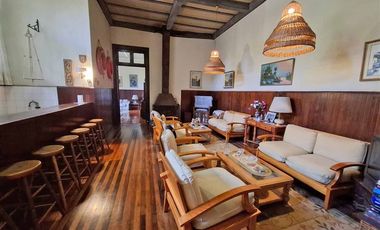 Hermosa casa,6 dorm.3 baños, piscina,estacionamientos
