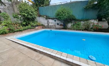 Hermosa casa,6 dorm.3 baños, piscina,estacionamientos