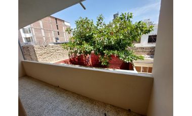 🏡 Casa En Alquiler   📍 Calle Los Fresnos 223 - 225, Urb. Miraflores Castilla Piura