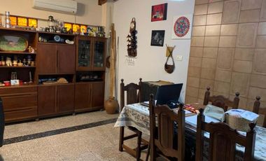 Casa en venta en Ezpeleta Este