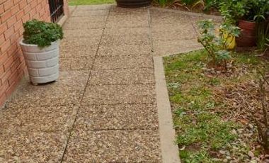 Casa en venta en Ezpeleta Este