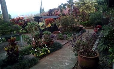 Villa Luas & Strategis Wilayah Tengah Tempat Wisata Ciater, Subang