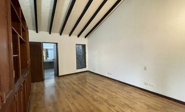casa en arriendo en ciudad jardín. Cod A3926