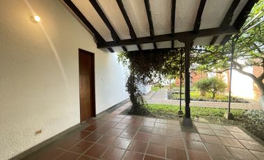 casa en arriendo en ciudad jardín. Cod A3926