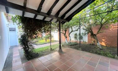 casa en arriendo en ciudad jardín. Cod A3926
