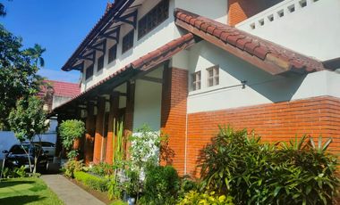 DIBAWAH NJOP! Rumah Hook Mewah Pondok Indah