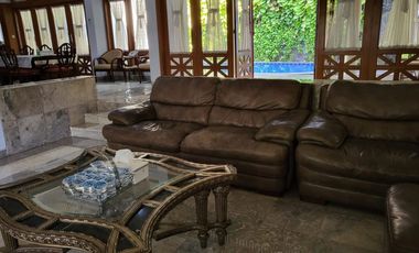 DIBAWAH NJOP! Rumah Hook Mewah Pondok Indah
