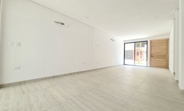 COD. 620 - SE VENDE CASA - BARRIO: LOS ALPES