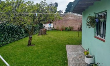 LATORRE PROP. VENDE CASA DE 3 AMB S/ AV. BELTRAN - LAS DALIAS