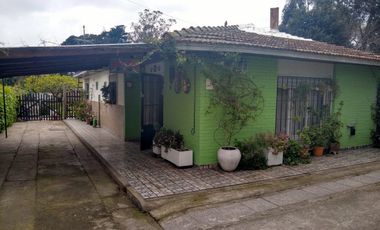 LATORRE PROP. VENDE CASA DE 3 AMB S/ AV. BELTRAN - LAS DALIAS