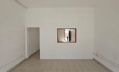 Local para bodega y oficinas en 2 plantas 138 m2