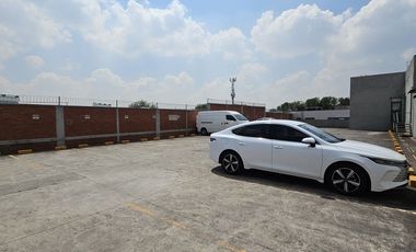 Local para bodega y oficinas en 2 plantas 138 m2