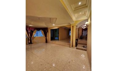 VENTA DE CASA ALTOS DE PANAMA 3 PLANTAS 537 M2