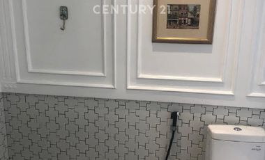 Rumah  Di Sewa Kan Pondok Indah Jakarta Selatan