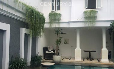 Rumah  Di Sewa Kan Pondok Indah Jakarta Selatan