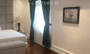 Rumah  Di Sewa Kan Pondok Indah Jakarta Selatan