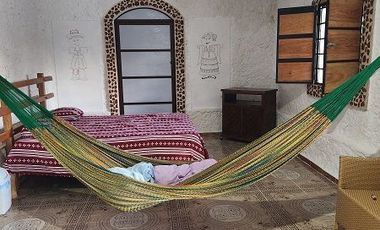 ¡Espectacular Casa Quinta en Venta! Amplio Jardín, con Piscina. Temozon, yuc.