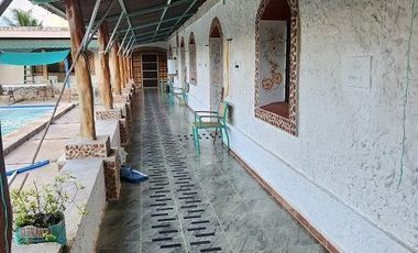 ¡Espectacular Casa Quinta en Venta! Amplio Jardín, con Piscina. Temozon, yuc.